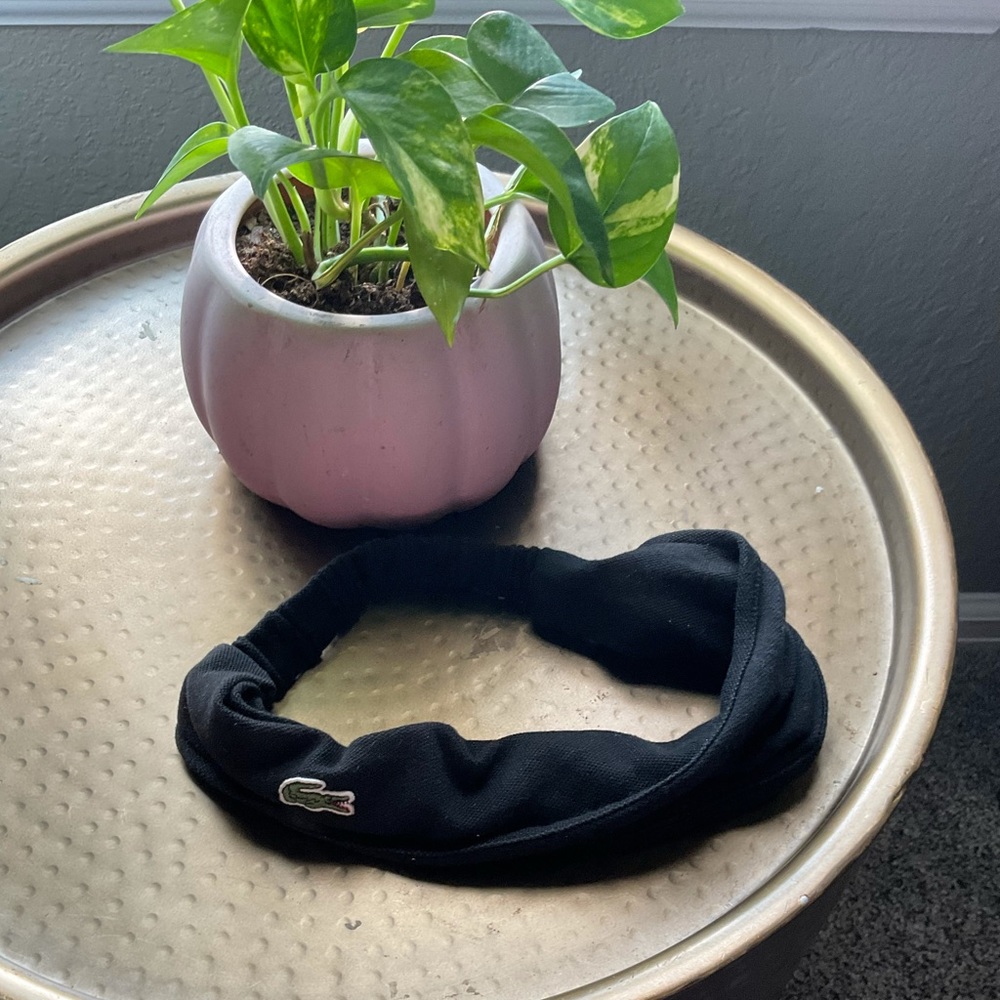 Lacoste headband 🐊